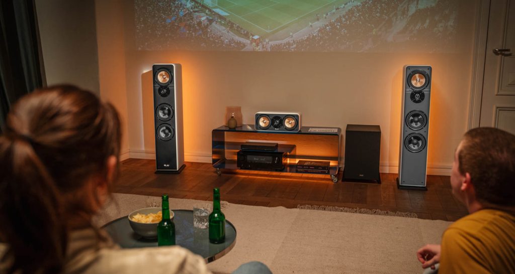 Beamer met home cinema speakerset