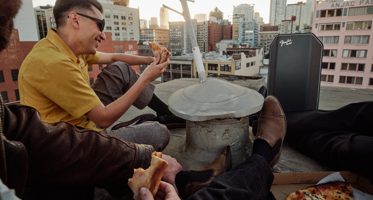 Teufel x Fender Pizza at rooftop party